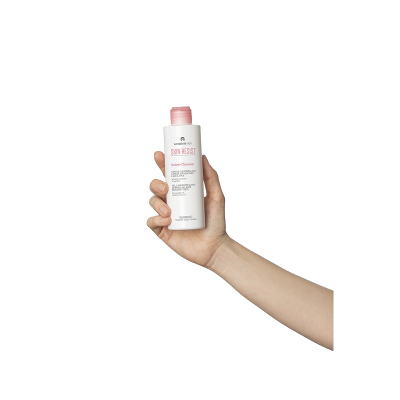 Skin_Resist_Velvel_Cleanser_beauty by maris.jpg